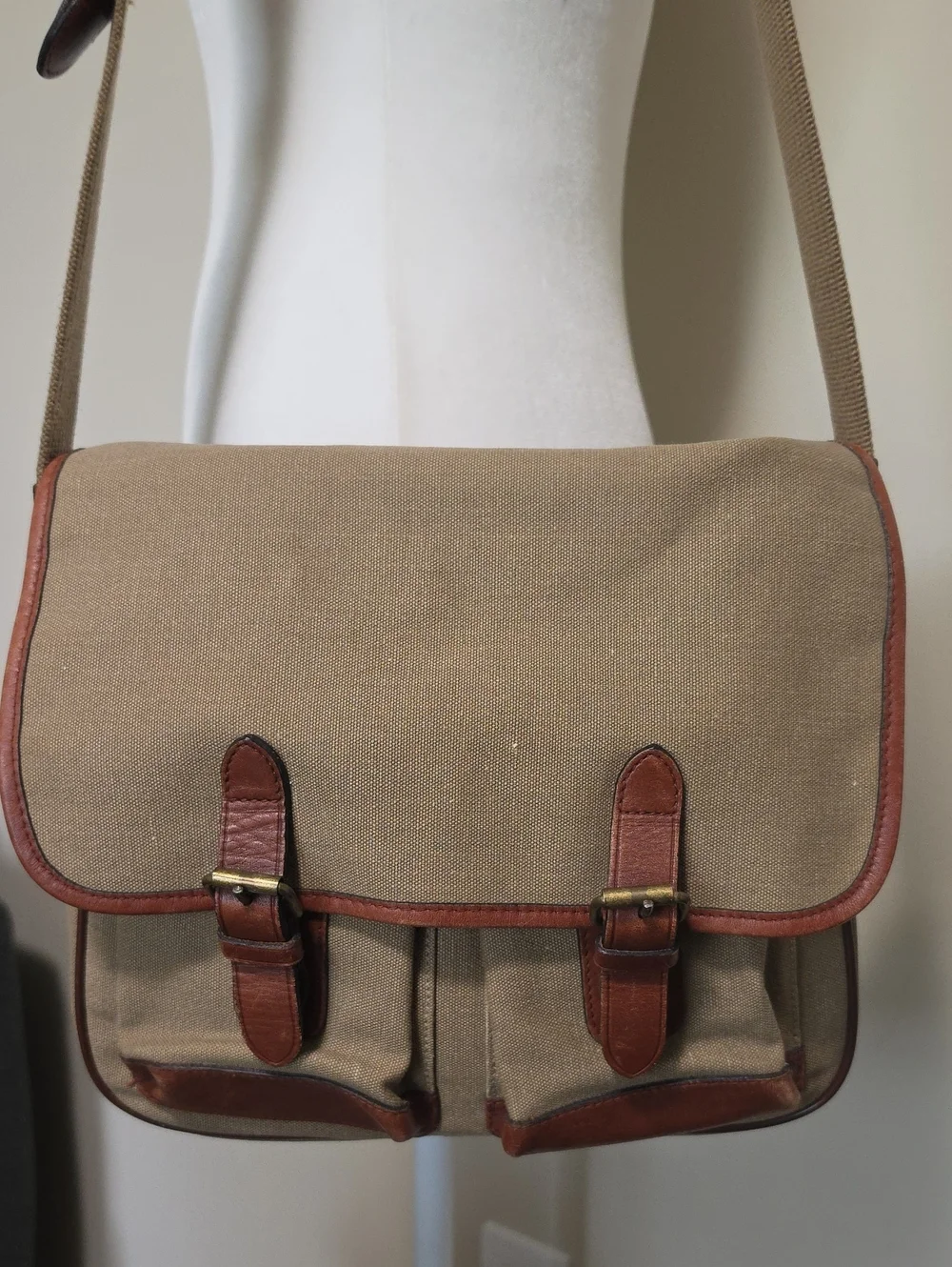 Vintage Liz Claiborne Leather Co Canvas Messenger Bag Tan Crossbody 12